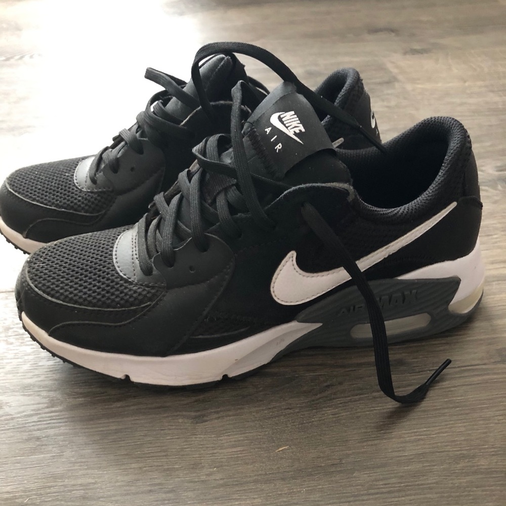 Nike Women’s Air Max